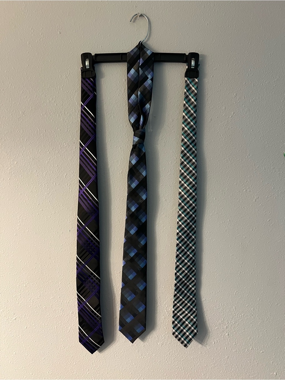 J.Ferrar & Collection by Michael Strahan Men’s 3-Piece Tie Lot Plaid/Striped